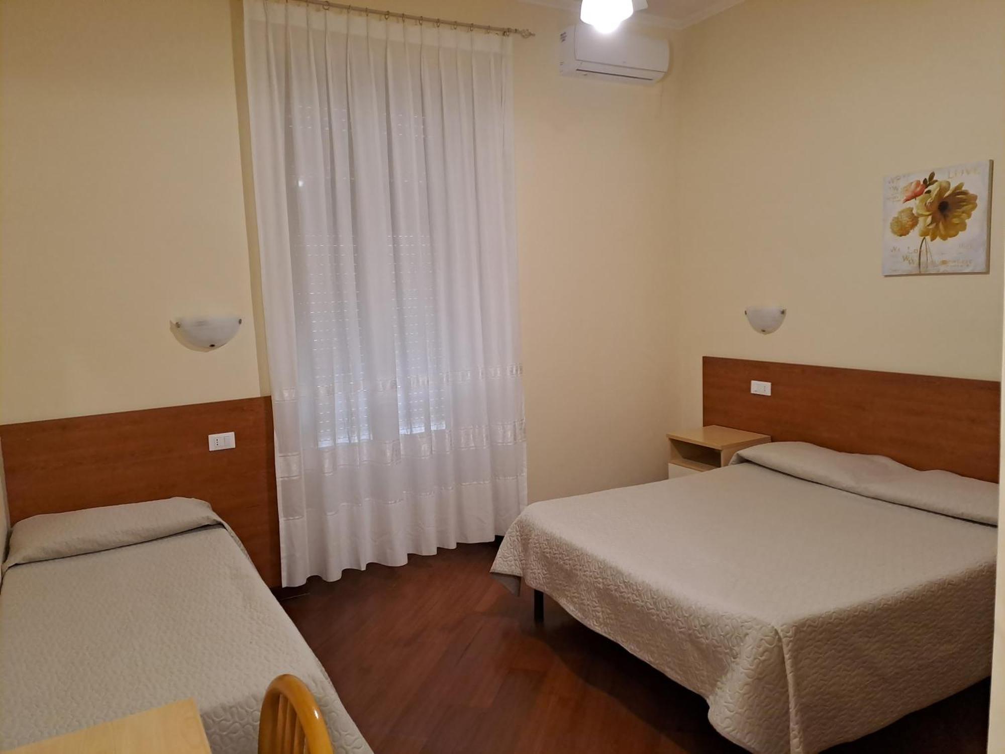 Hotel Villa Robinia Genzano di Roma Exterior foto
