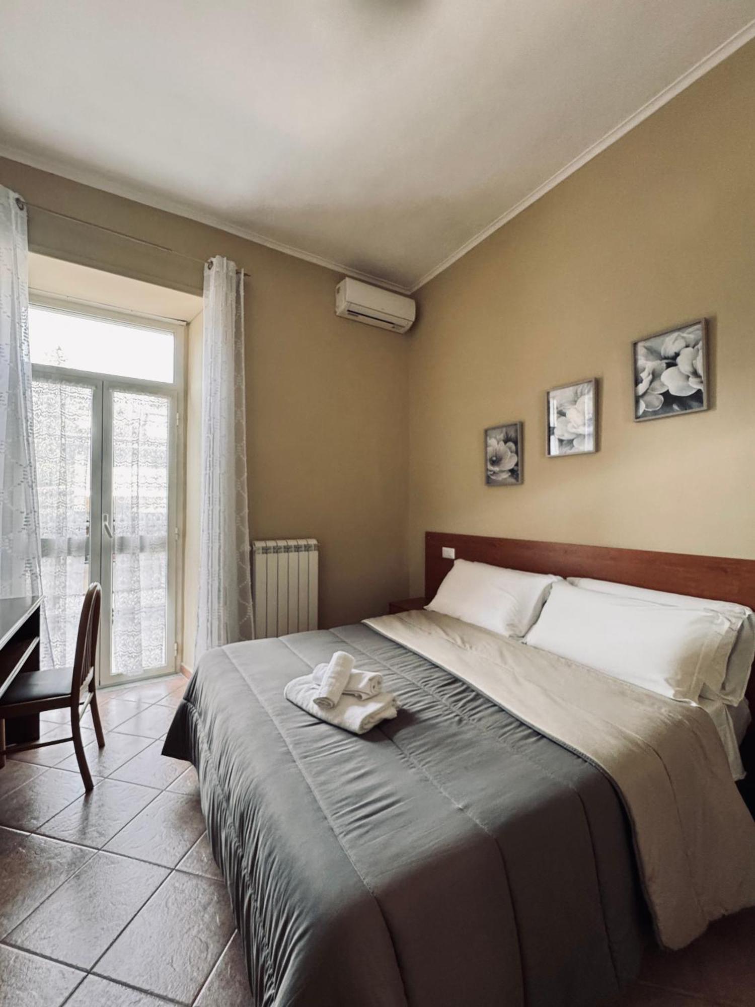 Hotel Villa Robinia Genzano di Roma Exterior foto