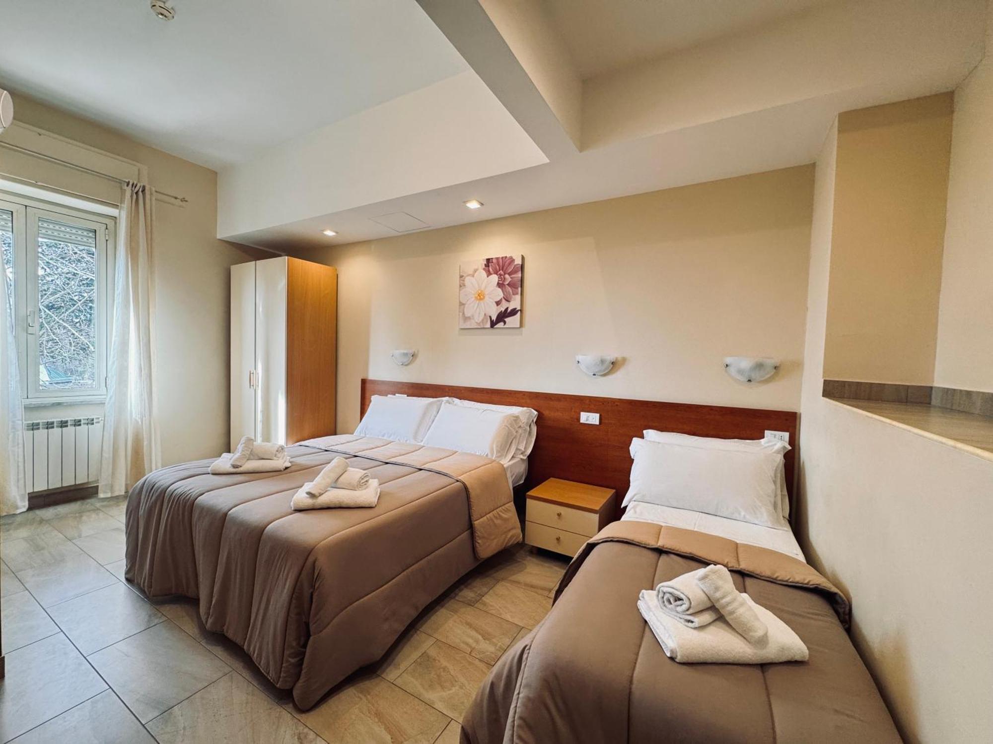 Hotel Villa Robinia Genzano di Roma Exterior foto